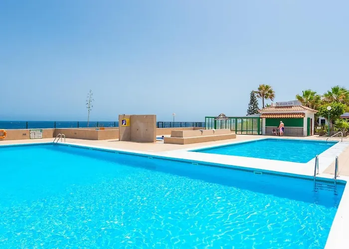 Sublime169 Large Terrace Overlooking The Garden And Ocean